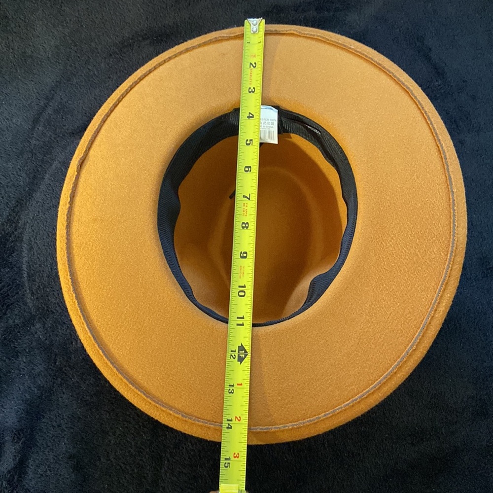 Women’s Hat - Picture 6 of 8